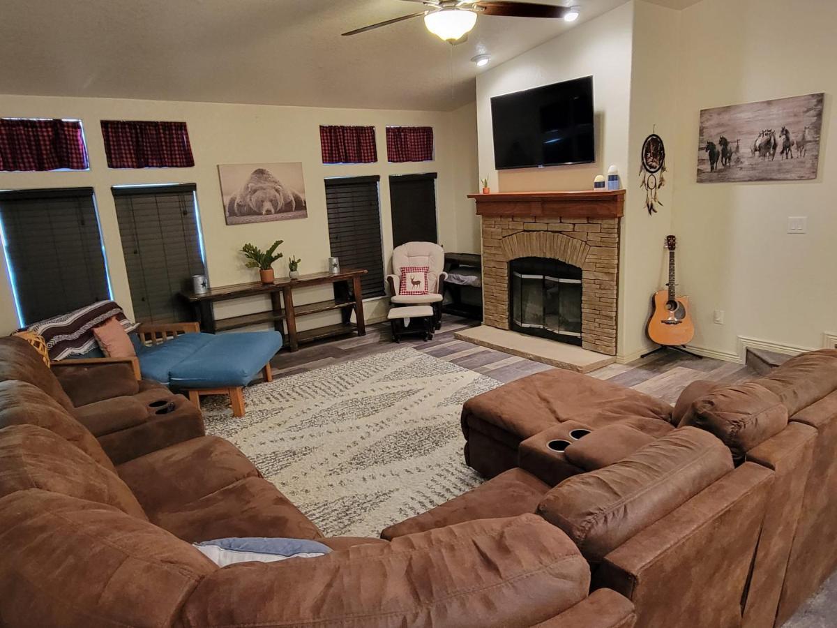 Parker Strip Pool House With Game Room! Exterior photo