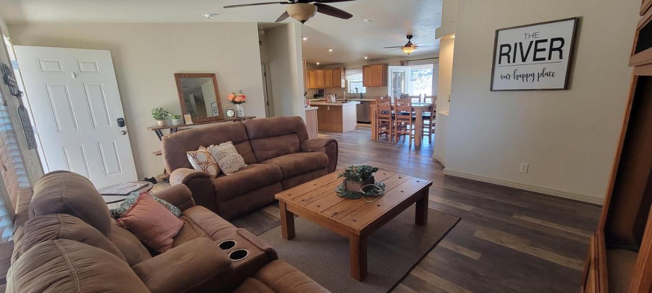 Parker Strip Pool House With Game Room! Exterior photo